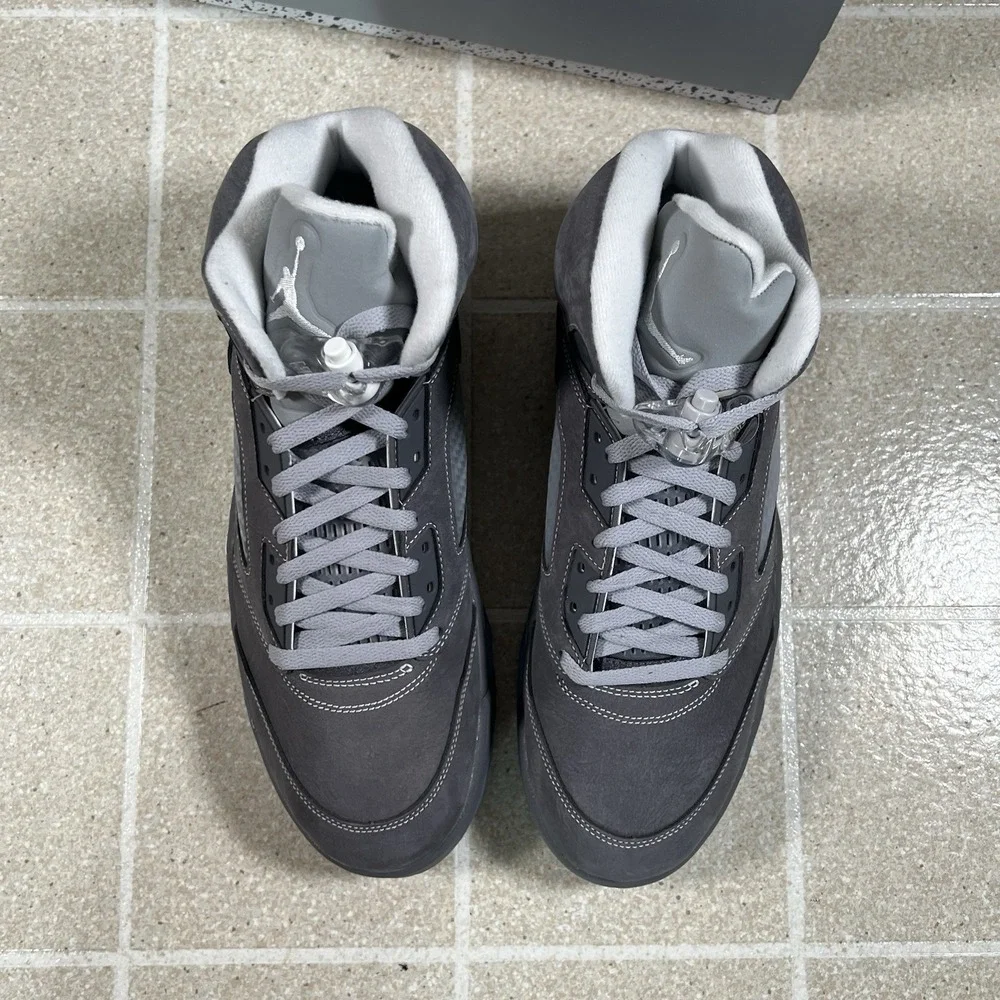 Nike Air Jordan 5 Retro Wolf Grey White Athletic Sneakers DD0587-002 Men Size 12